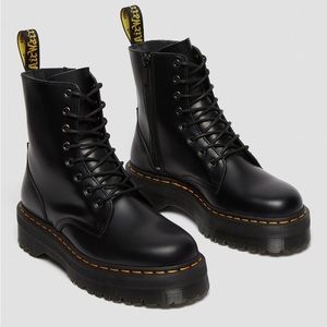 SOLD- Dr.Martens jadon boot smooth leather platform